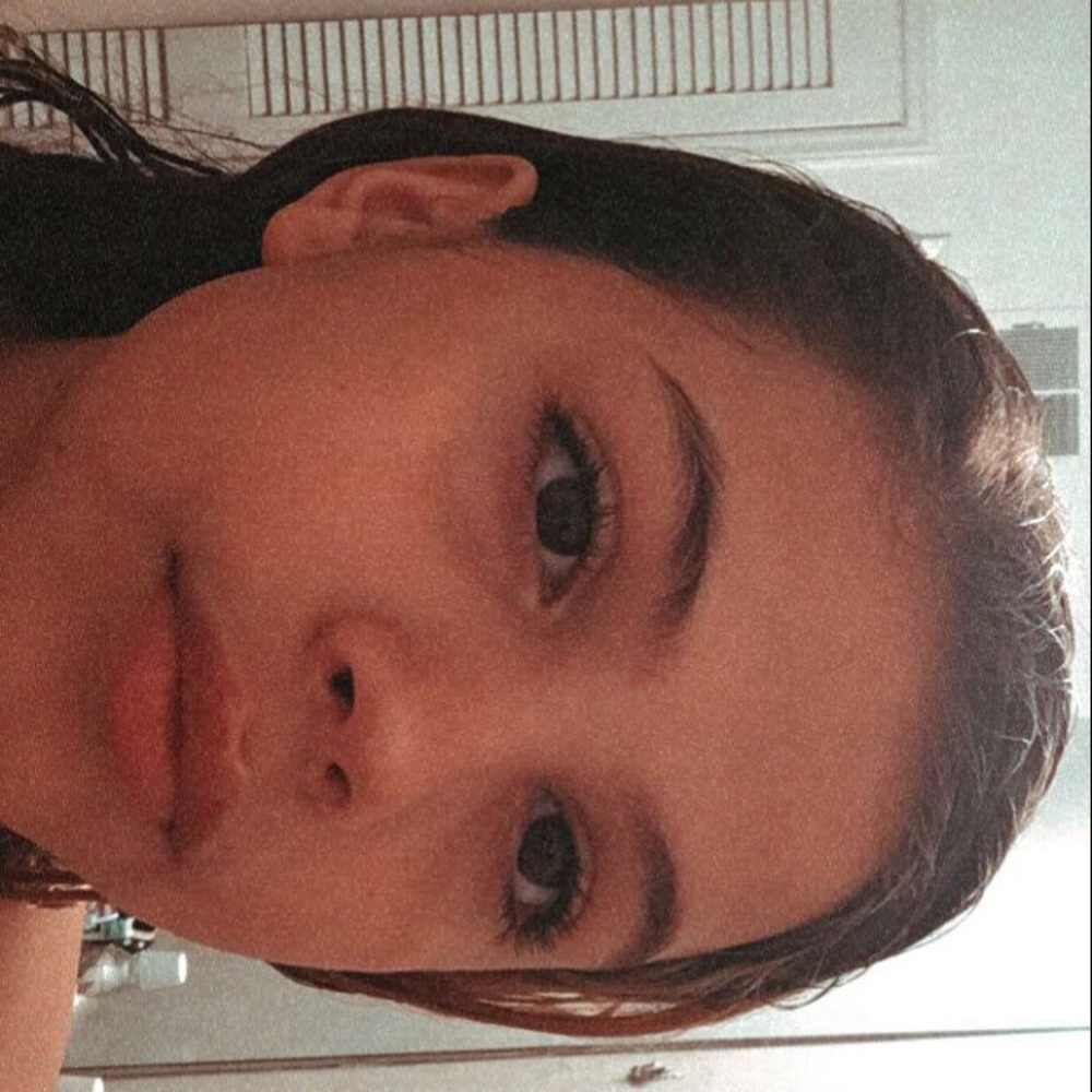 Meet your Posher, Alejandra